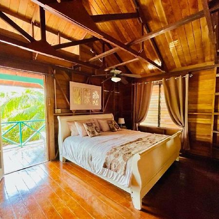 Villa Amaya Bocas Town Exterior foto