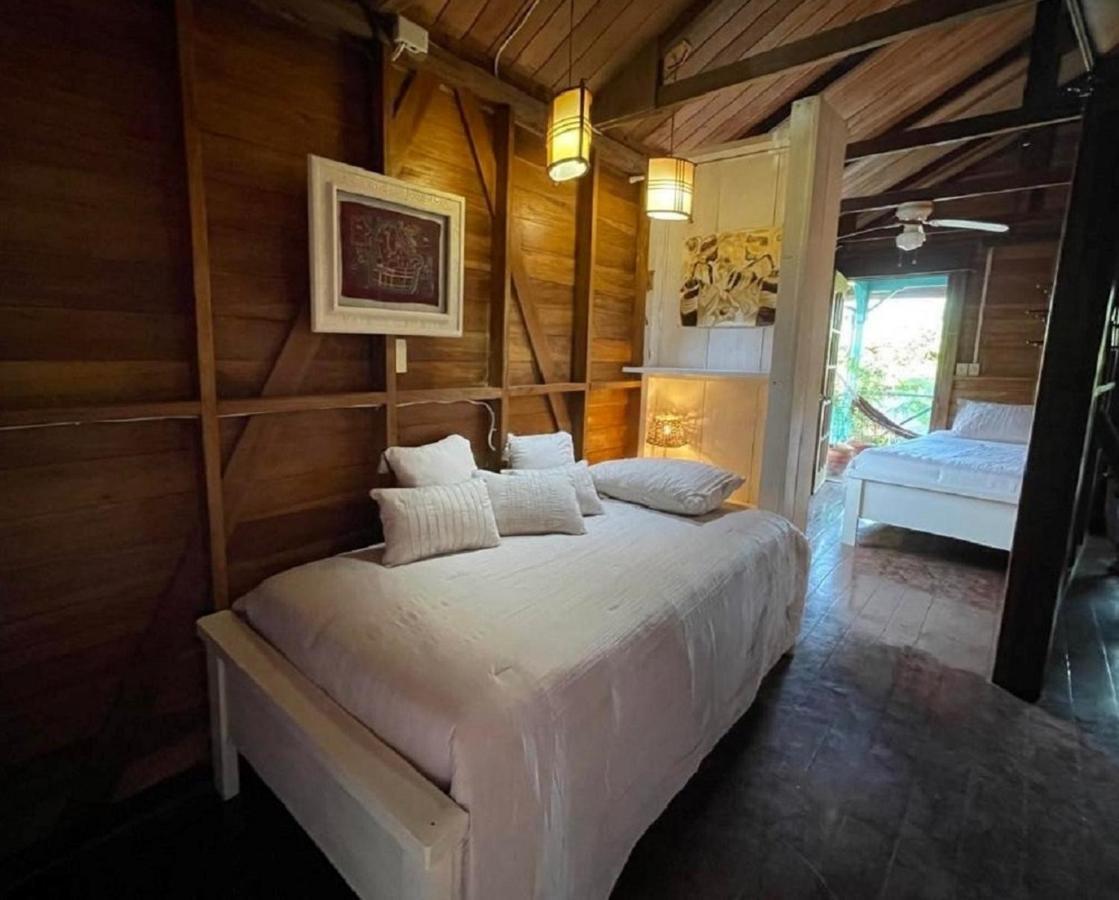 Villa Amaya Bocas Town Exterior foto